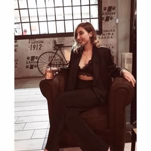 Meet your Posher, Laura